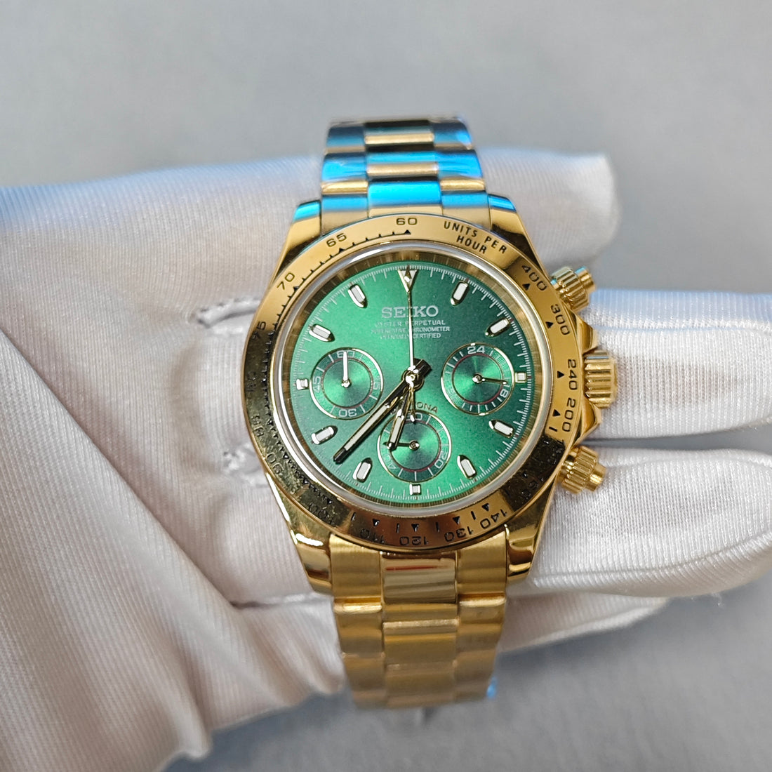 Green Dial Yellow Gold Bezel Chronograph - Yellow Tone Bracelet - VK63 Movement