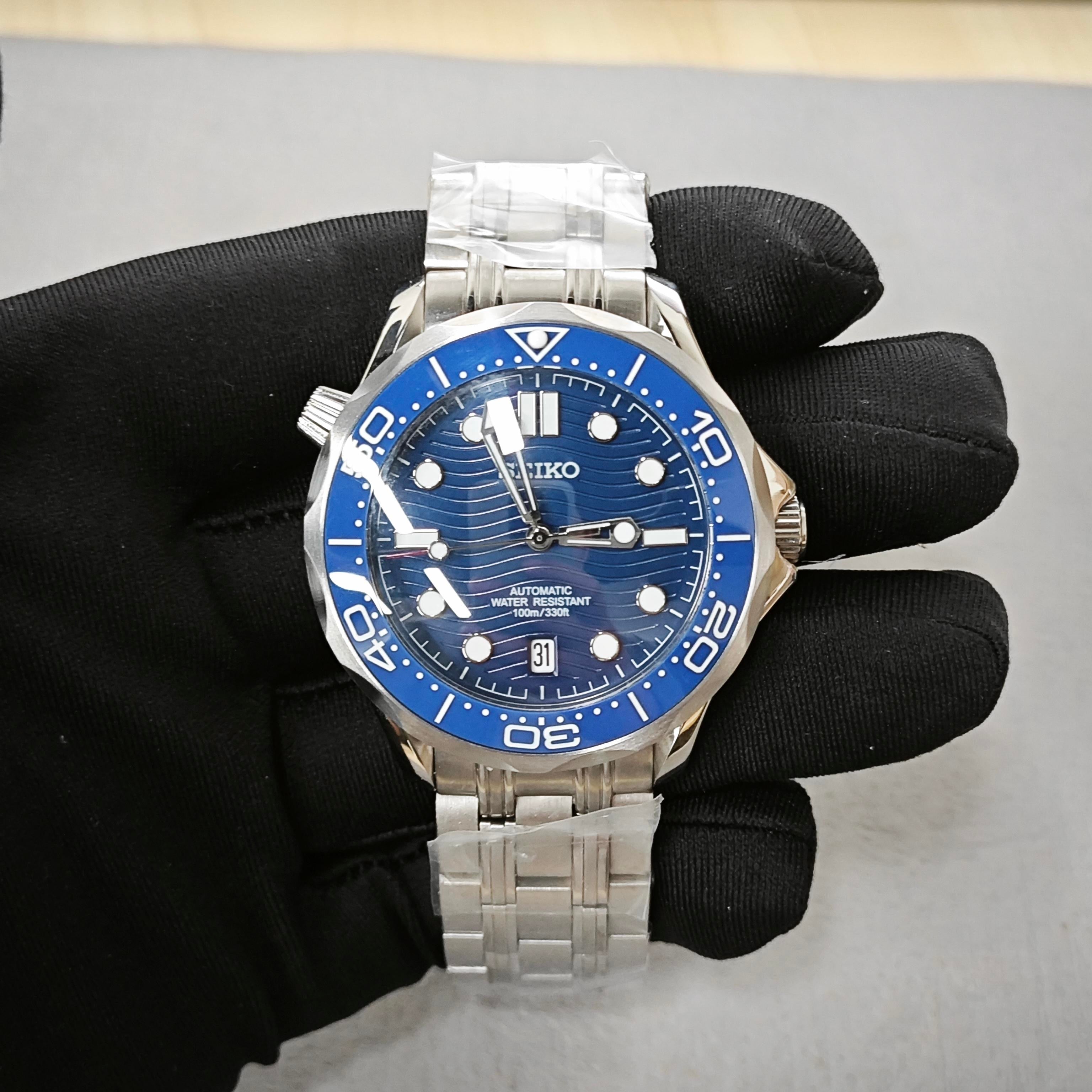 Blue Dial Blue Bezel Lux Seamaster - Bracelet