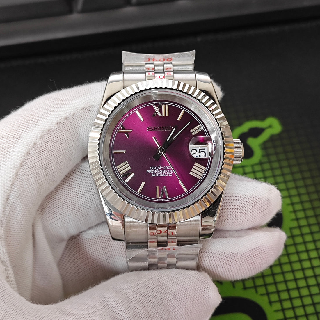 Burgundy Dial Date Just - Fluted Bezel- Roman Numeral- Jubilee Bracelet - NH34 Automatic Movement