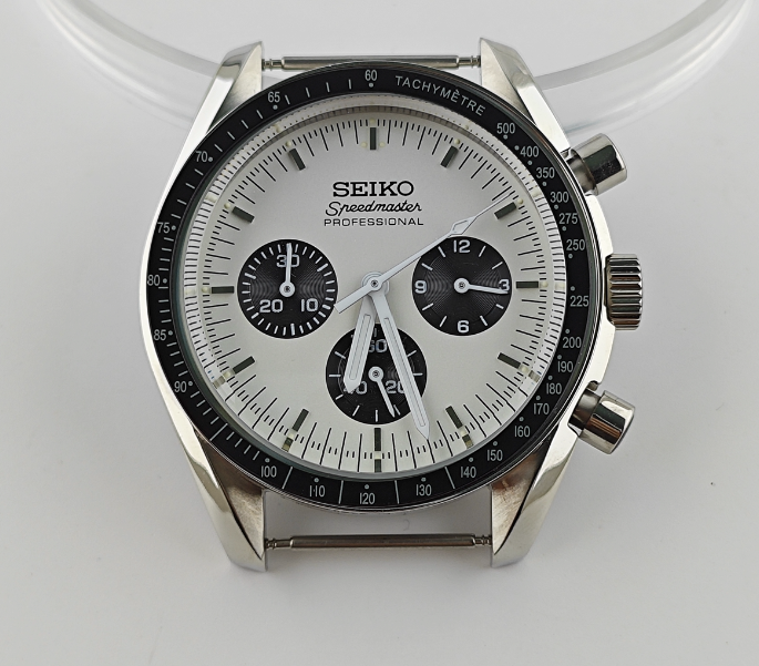 White Panda Dial Speedtimer Chronograph - Steel Bracelet - VK63 Movement